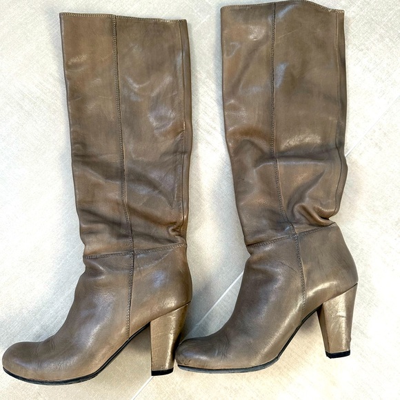 Janet & Janet gray leather boots - Picture 1 of 6